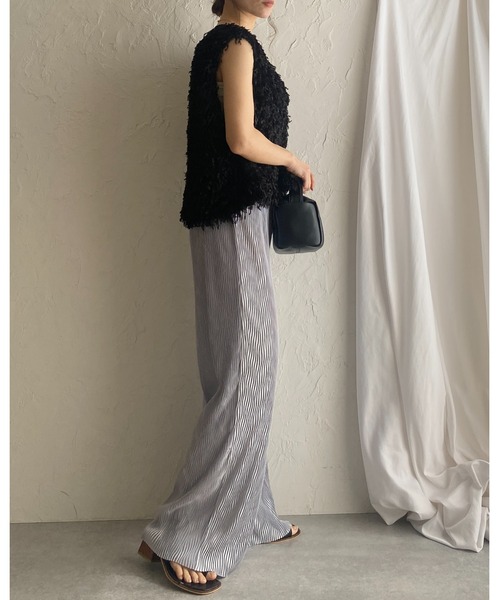 She's Closet（シーズクローゼット）の「深Vネックショート丈フェザージャガード/テープヤーンフリンジベスト（ベスト・レディース・ブラック/グレー/アイボリー/グリーン/グレー系その他/ブラウン・FREE）」の22枚目の写真