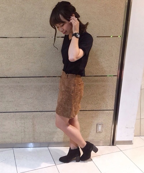 Chico（チコ）の「スエードボックススカート（スカート・レディース・ブラック/キャメル/カーキ・FREE）」の3枚目の写真