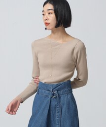◆タックVネックリブプルオーバー