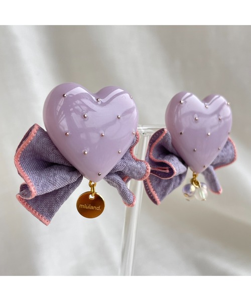 tone(トーン)の「【miuland】Heart Ribbon(MA)(ピアス(両耳用)・レディース・パープル/ピンク/ブルー/ブラウン・FREE)」の6枚目の写真
