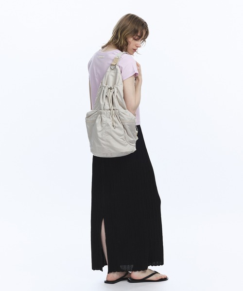 美品✨️現行 PUBLIC TOKYO ワンショルギャザーバッグ A4 6ポケット ワンショルギャザーバッグ（ショルダーバッグ）｜PUBLIC TOKYO
