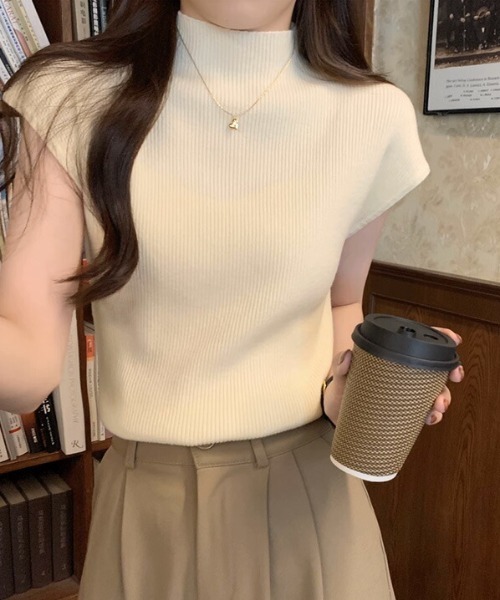 AMELY(エミリー)の「ハイネックサマーニット(Tシャツ/カットソー・レディース・ホワイト/アイボリー/ブラック/グレー/ベージュ・フリー)」の2枚目の写真