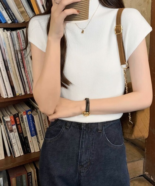 AMELY(エミリー)の「ハイネックサマーニット(Tシャツ/カットソー・レディース・ホワイト/アイボリー/ブラック/グレー/ベージュ・フリー)」の6枚目の写真