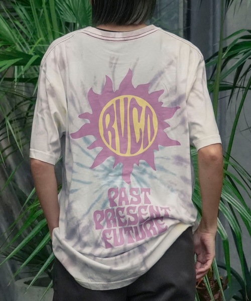 RVCA(ルーカ)の「RVCA メンズ TIEDYE SUN STAMP Tシャツ 【2024年夏モデル】/ルーカ総柄タイダイ半袖Tシャツ(Tシャツ/カットソー・メンズ・グリーン/マルチ/ブラック系その他・SMALL/MEDIUM/LARGE/X-LARGE)」の3枚目の写真