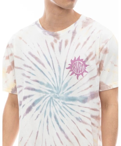 RVCA(ルーカ)の「RVCA メンズ TIEDYE SUN STAMP Tシャツ 【2024年夏モデル】/ルーカ総柄タイダイ半袖Tシャツ(Tシャツ/カットソー・メンズ・グリーン/マルチ/ブラック系その他・SMALL/MEDIUM/LARGE/X-LARGE)」の13枚目の写真