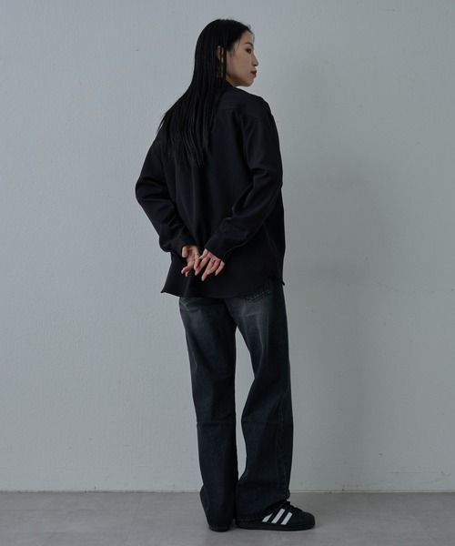 COLONY 2139（コロニートゥーワンスリーナイン）の「サステナブルストレッチイージー長袖シャツ（シャツ/ブラウス・メンズ・ブラック/グレイッシュベージュ/チャコールグレー・MEDIUM/LARGE）」の22枚目の写真