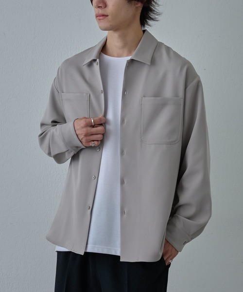 COLONY 2139（コロニートゥーワンスリーナイン）の「サステナブルストレッチイージー長袖シャツ（シャツ/ブラウス・メンズ・ブラック/グレイッシュベージュ/チャコールグレー・MEDIUM/LARGE）」の8枚目の写真