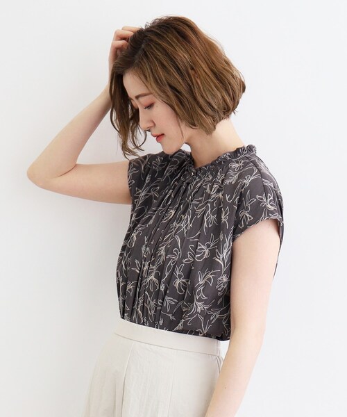 grove（グローブ）の「◆＜ご自宅で洗える＞ヴィンテージサテンフレンチブラウス（シャツ/ブラウス・レディース・ホワイト系7/ホワイト系3/チャコール/ブルーグリーン/オフホワイト・02/03/04/01/05）」の4枚目の写真