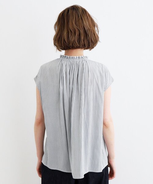 grove（グローブ）の「◆＜ご自宅で洗える＞ヴィンテージサテンフレンチブラウス（シャツ/ブラウス・レディース・ホワイト系7/ホワイト系3/チャコール/ブルーグリーン/オフホワイト・02/03/04/01/05）」の11枚目の写真