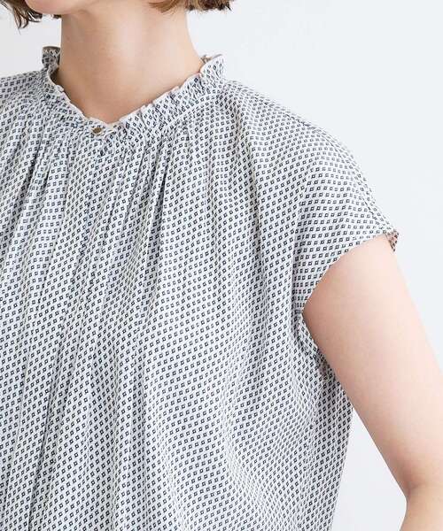 grove（グローブ）の「◆＜ご自宅で洗える＞ヴィンテージサテンフレンチブラウス（シャツ/ブラウス・レディース・ホワイト系7/ホワイト系3/チャコール/ブルーグリーン/オフホワイト・02/03/04/01/05）」の6枚目の写真