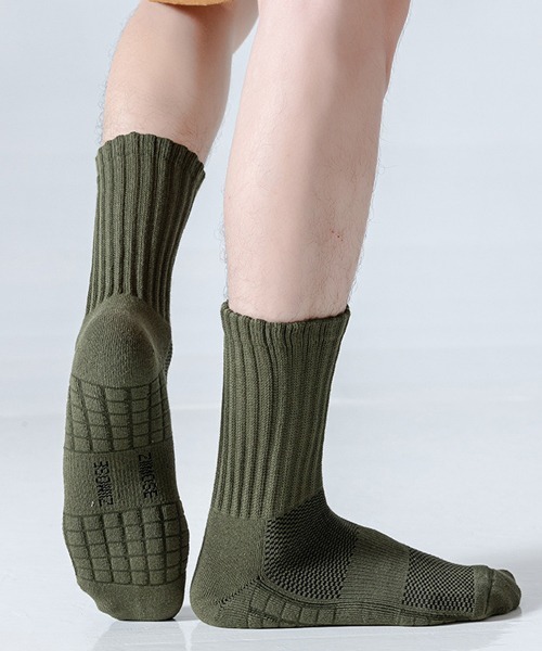 Fun & Daily（ファンアンドデイリー）の「F&D : ワイドリブスポーツミックスソックス（ソックス/靴下・メンズ・ホワイト/ブルー/オリーブ・FREE）」の6枚目の写真