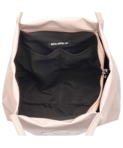 MARY QUANT(マリークワント)の「デイジーパッチソフト トート(トートバッグ・レディース・シルバー/ブルー/ブラック/ピンク/ホワイト/ベージュ・FREE)」の18枚目の写真