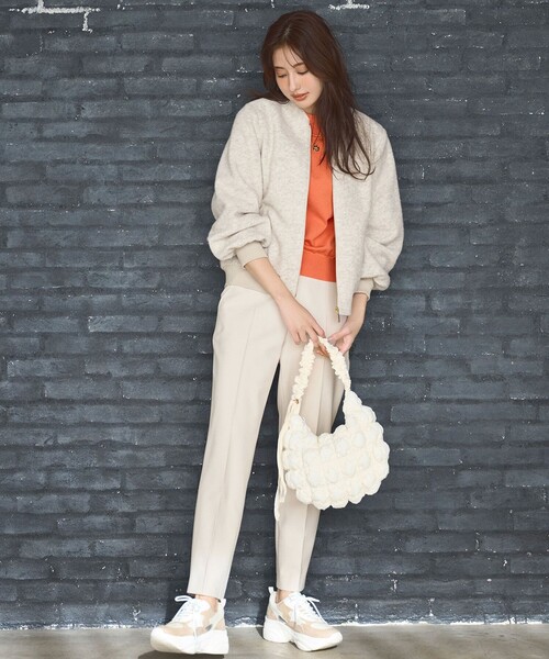 ANY SIS（エニィスィス）の「スリットポイントボトルネック ニット（ニット/セーター・レディース・アイボリー系/レッド系/ライラック系/ピンク系/オレンジ系/グリーン系/ブラック系/イエロー系/ブルー系・2）」の18枚目の写真