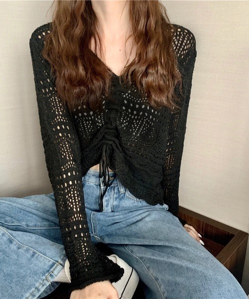 NANEA(ナネア)の「フロントシャーリングシアーニット(ニット/セーター・レディース・イエロー/ベージュ/ピンク/グリーン/ホワイト/ブルー/ブラック/アイボリー・フリー)」の2枚目の写真