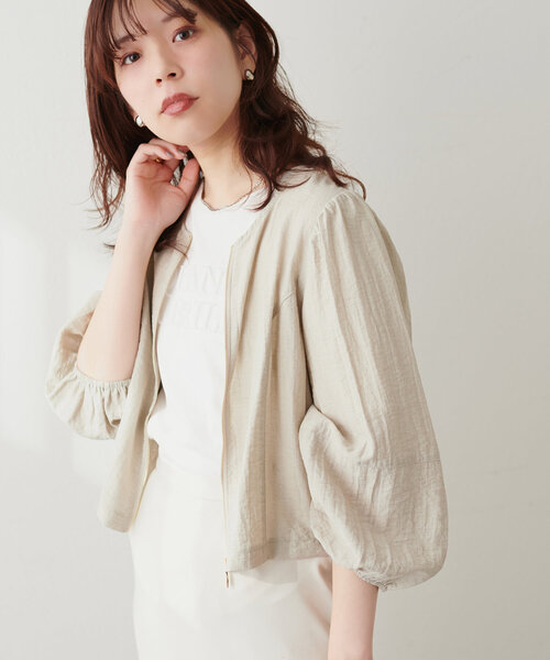 natural couture(ナチュラルクチュール)の「ランタンスリーブ涼しげシャツブルゾン(ブルゾン・レディース・アイボリー/ブラック/レッド系その他/ライトベージュ・FREE)」の20枚目の写真