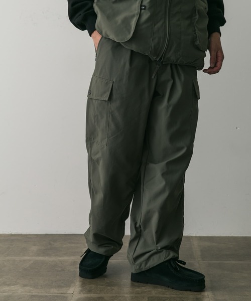 URBAN RESEARCH DOORS(アーバンリサーチドアーズ)の「『別注』WAQ×DOORS 難燃フィールドパンツ(その他パンツ・メンズ・カーキ/ブラック・MEDIUM/LARGE)」の16枚目の写真