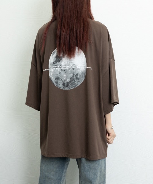 Miniministore(ミニミニストア)の「バックプリントTシャツ ゆったりビッグt(Tシャツ/カットソー・レディース・ブラウン/ホワイト/ブラック/ロイヤルブルー・FREE)」の13枚目の写真