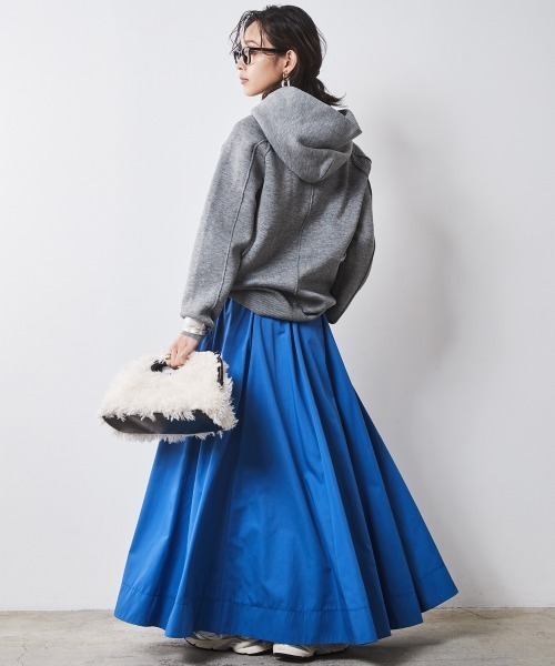 CHIC STYLE（シックスタイル）の「フレアマキシスカート ＜大きいサイズ有＞シックスタイル（スカート・レディース・ブルー/グレー/ブラック・M/L/LL/3L/4L/5L）」の12枚目の写真