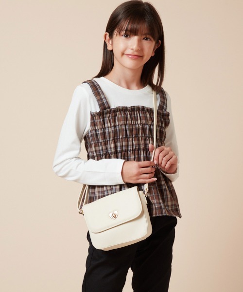 a.v.v（アーヴェヴェ）の「[KIDS]ミニショルダ―（ショルダーバッグ・キッズ・ホワイト/ブルー/ブラック・120）」の15枚目の写真