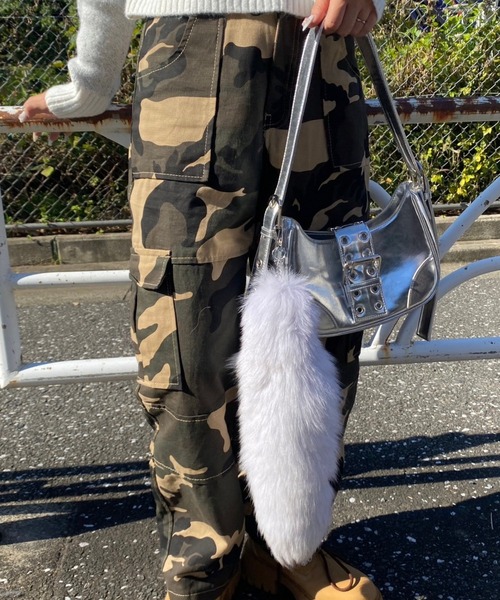 WEGO（ウィゴー）の「WEGO/BIGファーしっぽキーホルダー（キーホルダー・レディース・その他2/その他1/その他3/その他4/サックスブルー/ピンク系その他/ブラック/レッド・FREE）」の19枚目の写真