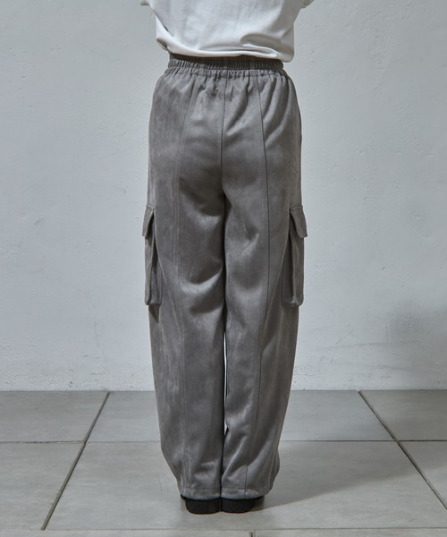 COLONY 2139（コロニートゥーワンスリーナイン）の「スエードポンチカーゴパンツ（カーゴパンツ・レディース・グレー/アイボリー/ブラック・MEDIUM/SMALL）」の19枚目の写真