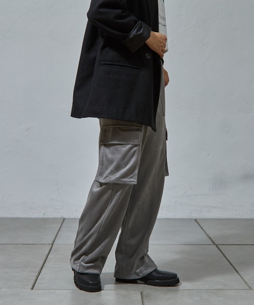 COLONY 2139（コロニートゥーワンスリーナイン）の「スエードポンチカーゴパンツ（カーゴパンツ・レディース・グレー/アイボリー/ブラック・MEDIUM/SMALL）」の10枚目の写真