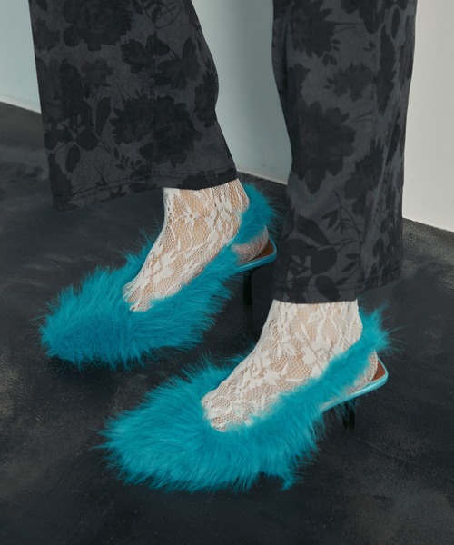 uyu.(ウユ)の「Volume Fur Mules / ボリュームファーミュール【uyu./ウユ】(パンプス・レディース・ブラック/グレー/ブルー・M/L)」の11枚目の写真