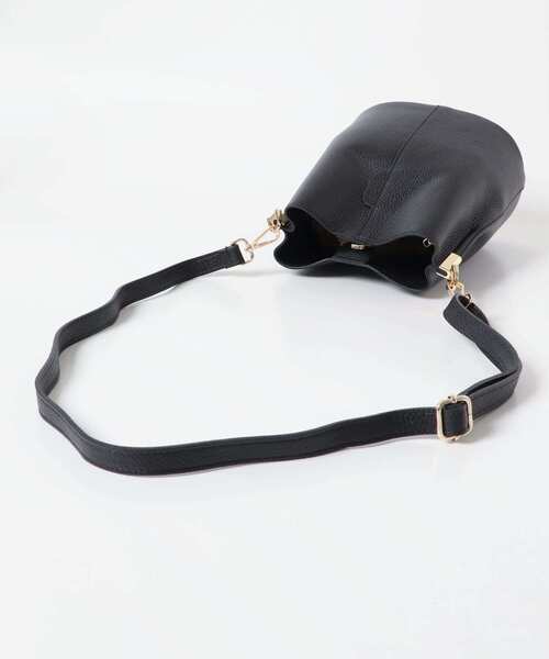 URBAN RESEARCH ROSSO WOMEN（アーバンリサーチ　ロッソ）の「AULENTTI　ワンショルダーバッグ（ショルダーバッグ・レディース・ブラウン/ブラック・FREE）」の3枚目の写真