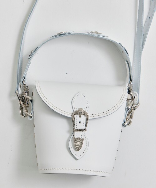 TOGA（トーガ）の「【TOGA×Zatchels/トーガ×ザッチェルズ】Barrel TOGA × Zatchels（ボディバッグ/ウエストポーチ・レディース・ブラック/ホワイト・FREE）」の16枚目の写真