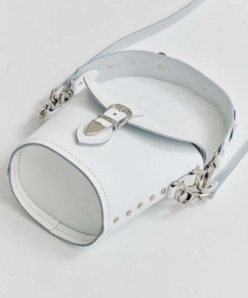 TOGA（トーガ）の「【TOGA×Zatchels/トーガ×ザッチェルズ】Barrel TOGA × Zatchels（ボディバッグ/ウエストポーチ・レディース・ブラック/ホワイト・FREE）」の17枚目の写真