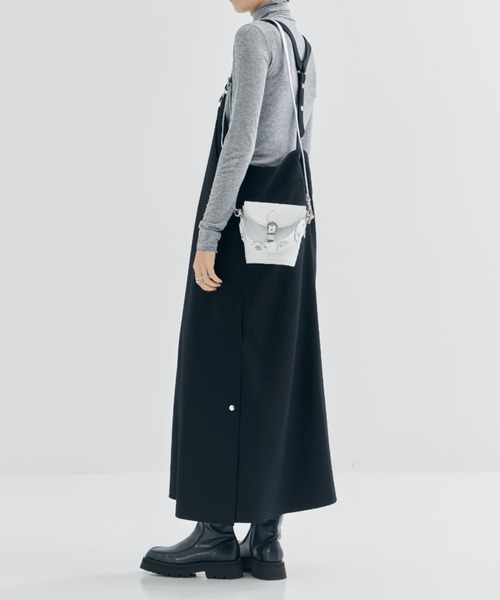 TOGA（トーガ）の「【TOGA×Zatchels/トーガ×ザッチェルズ】Barrel TOGA × Zatchels（ボディバッグ/ウエストポーチ・レディース・ブラック/ホワイト・FREE）」の8枚目の写真