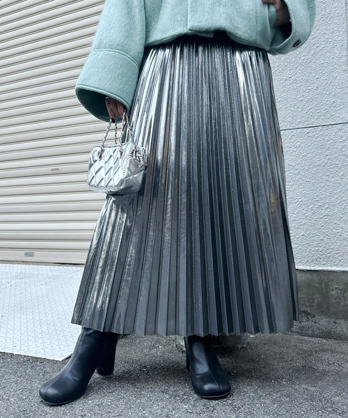 Narcissus（ナルシス）の「メタリックプリーツロングスカート（スカート・レディース・シルバー/ゴールド/ブラック・FREE）」の22枚目の写真