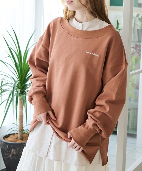 Crisp(クリスプ)の「コンセプトロゴスウェットL(スウェット・レディース・ブラウン/アイボリー/ネイビー・FREE)」の2枚目の写真