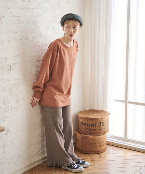 Crisp(クリスプ)の「コンセプトロゴスウェットL(スウェット・レディース・ブラウン/アイボリー/ネイビー・FREE)」の7枚目の写真