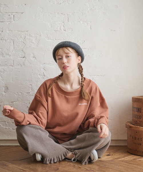 Crisp(クリスプ)の「コンセプトロゴスウェットL(スウェット・レディース・ブラウン/アイボリー/ネイビー・FREE)」の11枚目の写真