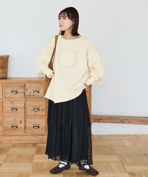 Crisp(クリスプ)の「コンセプトロゴスウェットL(スウェット・レディース・ブラウン/アイボリー/ネイビー・FREE)」の13枚目の写真