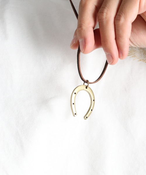 ANCHOR（アンカー）の「馬蹄ネックレス（ネックレス・メンズ・アンティークシルバー/アンティークゴールド・FREE）」の4枚目の写真