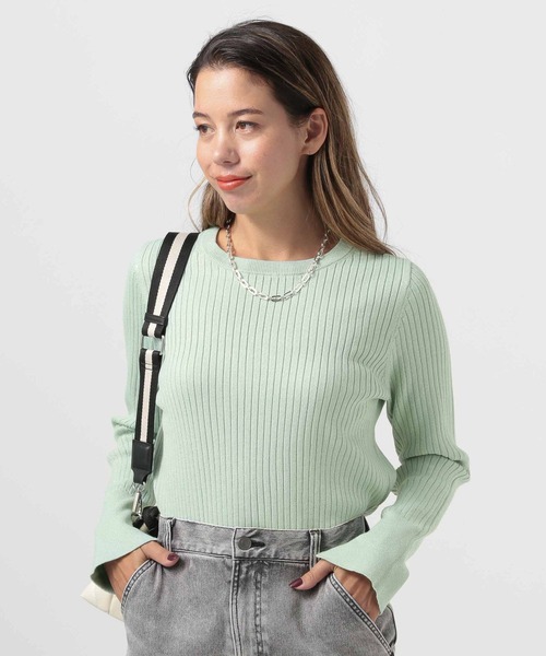 BAYFLOW（ベイフロー）の「[華やかなラメ素材]ハイゲージラメニットプルオーバー（ニット/セーター・レディース・ライトグリーン/オフホワイト/ネイビー・FREE）」の5枚目の写真