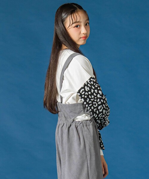 ZIDDY（ジディ）の「コールテンオーバーオール(130~160cm)（サロペット/オーバーオール・キッズ・グレー/ベージュ・FREE/130cm/140cm/150cm）」の7枚目の写真
