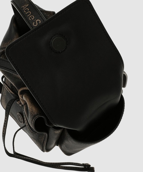 Acne Studios（アクネストゥディオズ）の「Multipocket Mini Vintage（ハンドバッグ・レディース・ダークブラウン/ホワイト×グレー・ONE SIZE）」の14枚目の写真