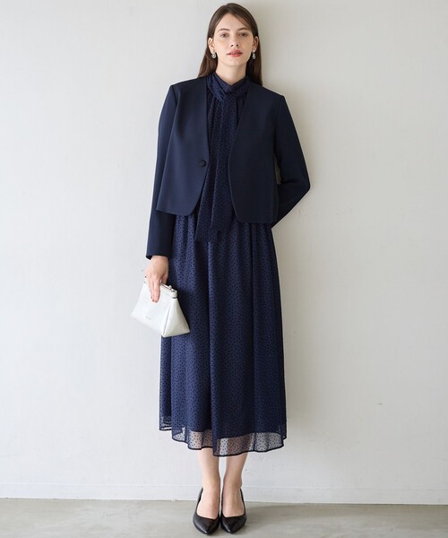 23区(ニジュウサンク)の「クリアジョーゼット 3WAYコンパクトジャケット(ノーカラージャケット・レディース・ネイビー系/ブラック系・48/46/44)」の5枚目の写真