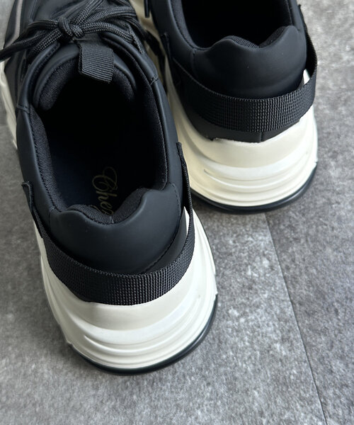 Chez toi（シェトワ）の「メタリックラインスニーカー（スニーカー・レディース・オフホワイト/ブラック/ベージュ・35/37/39）」の18枚目の写真