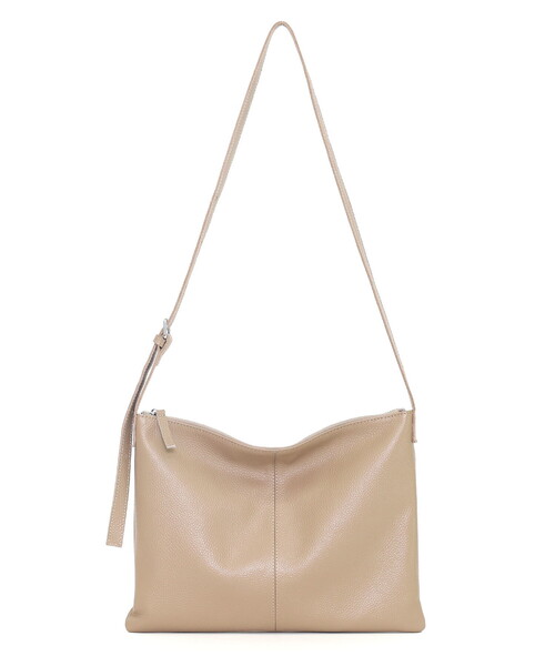 COOCO(クーコ)の「【牛革】シュリンクレザーシンプルフラットショルダーバッグ/A4対応(ショルダーバッグ・レディース・ブラック/グレー系/オフホワイト/シルバー・FREE)」の15枚目の写真