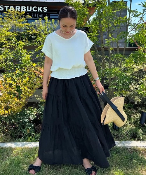 aquagarage（アクアガレージ）の「ウエストシャーリング深Vネックブラウス（シャツ/ブラウス・レディース・ブラック/ホワイト/ベージュ/キャメル/レッド/サックスブルー/ネイビー/チャコール・M/L）」の13枚目の写真