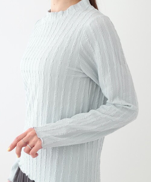 DRESKIP(ドレスキップ)の「◆【S-LL】一枚でもインナーでも ふくれジャカード プチハイネックトップス(Tシャツ/カットソー・レディース・オフホワイト/ブラック/ライトブルー・01/02/03/04)」の20枚目の写真