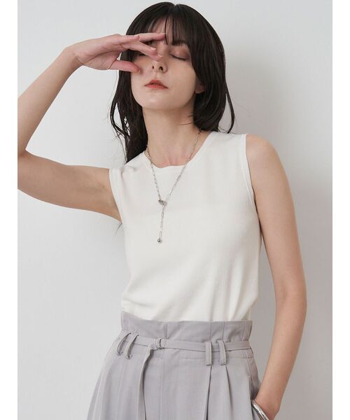 ELENDEEK（エレンディーク）の「コンパクトタンクニット（タンクトップ・レディース・ライトブルー/ブラック/ブラウン/ピンク/オフホワイト・FREE）」の7枚目の写真