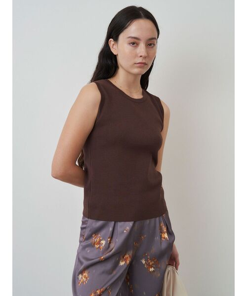 ELENDEEK（エレンディーク）の「コンパクトタンクニット（タンクトップ・レディース・ライトブルー/ブラック/ブラウン/ピンク/オフホワイト・FREE）」の21枚目の写真