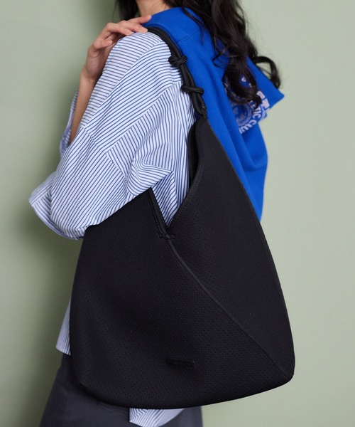 BARNYARDSTORM（バンヤードストーム）の「BARNYARDSTORM / パンチングワンハンドルバッグ（トートバッグ・レディース・チャコールグレー/ブラック/オフホワイト・FREE）」の6枚目の写真