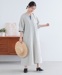 裾フレアキーネックワンピース