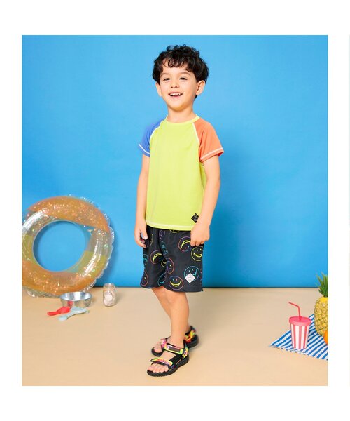 BREEZE（ブリーズ）の「【UVカット/ベビー＆キッズ】半袖ラッシュガード（ラッシュガード・キッズ・ライトグレー/ライム・80/90/100/110/120/130/140）」の5枚目の写真